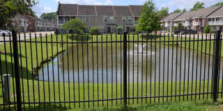 Charming New Orleans Style Townhouse in Gated Community on LSU bus route Gallery 30