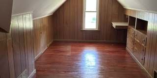 Brick 4 Bedrooms house is South Euclid With 2 Cars Detached Garage for Rent Gallery 40