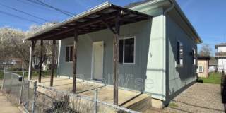 328 SE Lane Ave Gallery 1