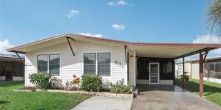 3121 BRIAR STREET Gallery 1