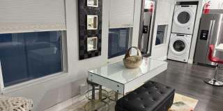 615 SW 9th Street Gallery 19