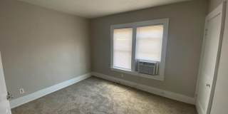 Large 2 Bedroom Duplex in prime location Weiland Park / Itailian Village / Campus Gallery 8