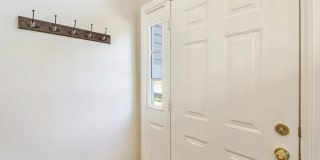 FENCED IN YARD!!!  Beautiful 4/3 UPDATED SF Home in Gaithersburg Gallery 31