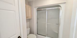 Spacious 3-Bedroom Duplex with Modern Comforts and Room to Roam! Gallery 18