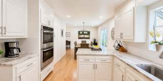 Mid-Century Modern Sequoyah Highlands Home Gallery 16