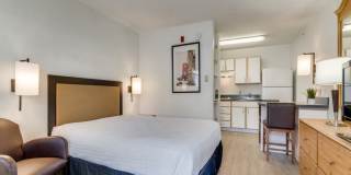 Waterford Studios Fully Furnished with Utilities Included Gallery 4