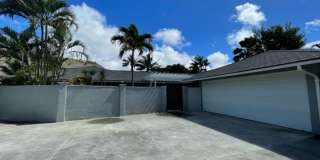 3 Bedroom, 2 Bathroom, with 2 Car Garage Gallery 1