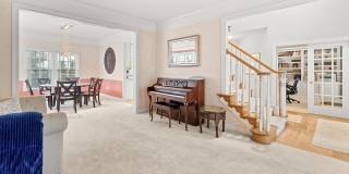 6430 BELLEVUE Place Gallery 5