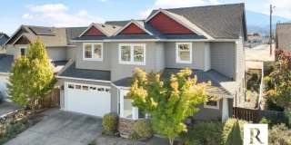 STUNNING 4 Bed/3.5 Bath Home in Talent!!! Gallery 1