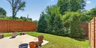 Spacious 3BR Townhome in Charlotte Gallery 3