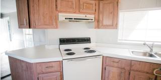 ONLY 3 Miles from BEACH!!!! Close to Navy Base, fenced yard, very large covered front porch Gallery 1