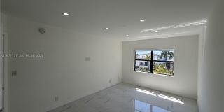 8290 Lake Dr Gallery 5