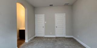 4/3/2 with office Near Gruene / Fridge Included / Loaded with Amenities / Large Backyard / CISD Gallery 31
