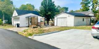 Very Unique 5 Bedroom Home on Large Lot Gallery 76