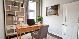 3833 N Broadway Gallery 95