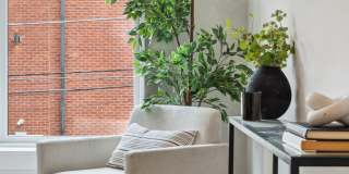720 Thompson Street Gallery 19
