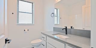 1495 Oxbow Gallery 36