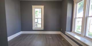 Single Family Home 3 beds 1.5 bath Available Now! Gallery 11