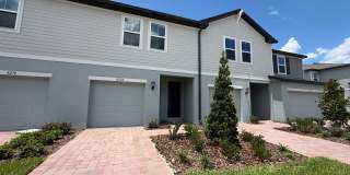 Modern Clermont Townhome with Loft, Pool & Upgrades Gallery 1