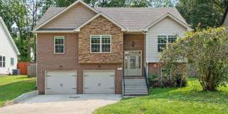 Pet Friendly Four Bedroom with Basement! Gallery 1