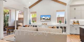 9001 Ventura Street Gallery 11