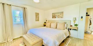 4 Bedroom 2 Bath Bungalow, in Forsyth Park- Available Jan 3rd!!! Gallery 17