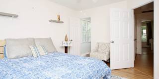 Light-Filled End-Unit Townhome in Forest Lakes North Gallery 12