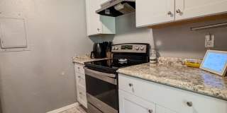 Remodeled ground floor 2 bed! Gallery 20