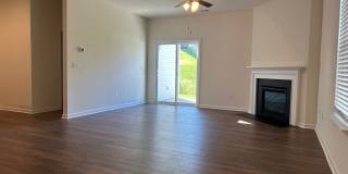 5 Bedroom / 3 Bath 2 Story Home Jonesborough, TN Gallery 6