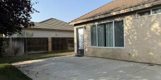 Available Now! Spacious home located in North Merced Gallery 32