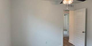 4006 Eureka Street Gallery 29