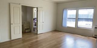 320 S Manhattan Pl Gallery 6