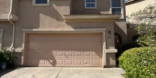 Spacious 3 Bedroom 2.5 Bathroom Home In Victory Hills! Gallery 1