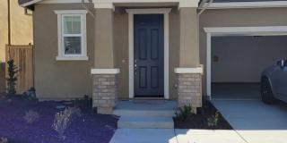 House: 3 Bedroom / 2.5 Bathroom - Rocklin Gallery 1