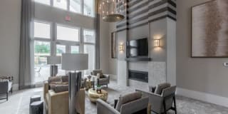 Mosby Poinsett Gallery 19