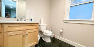 5 Bed / 2.5 Bath Mission Hill Home | In-Unit Laundry | Garage Parking | 9/1 Gallery 12