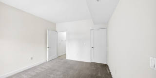 436 W VIRGIL Gallery 16
