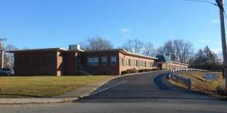 2401 SOUTH KANAWHA STREET Gallery 1