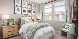 Vida at Mountain House Gallery 16