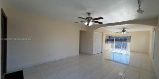 11938 SW 122nd Ct Gallery 7