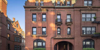 8 Fairfield St. Gallery 6