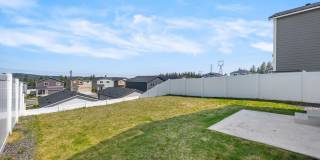 Beautiful 2022 Built Home With Views! Gallery 27