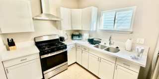 Fully Furnished Tower District Studio Gallery 9