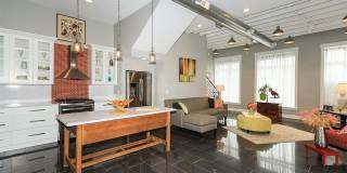 2354 Riverside Drive Gallery 1