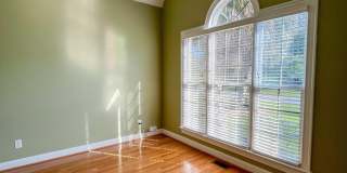 726 Wine Cellar Circle Gallery 10