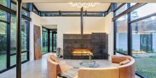 1001 W Lucas Gallery 2