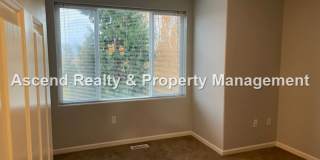 MOVE IN SPECIAL** Sexton Crest Townhome Open Floor Plan 2 Car Tandem Attached Garage Available NOW Gallery 15