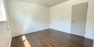 Bayview Apartments Gallery 108