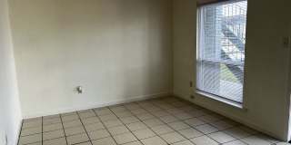 519 Warren St Gallery 17