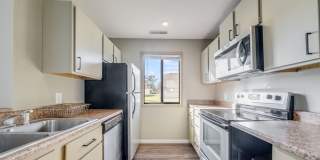2 bedroom 1 Bathroom Condo- Gallery 1